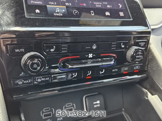 Used 2024 Black Jeep Altitude image 21