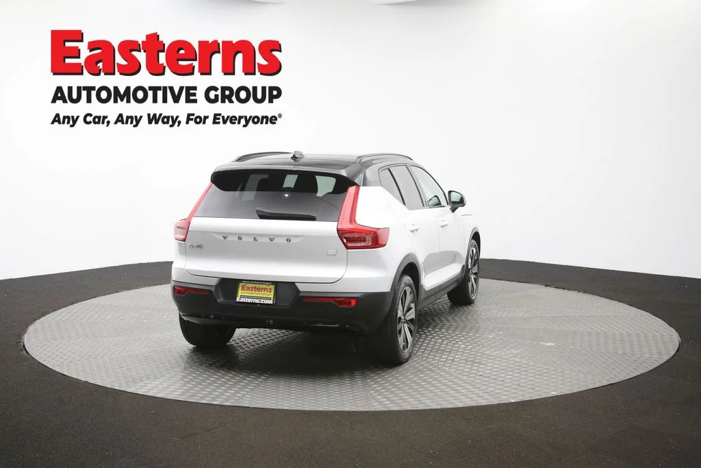 Used 2023 White Volvo Twin Plus image 33