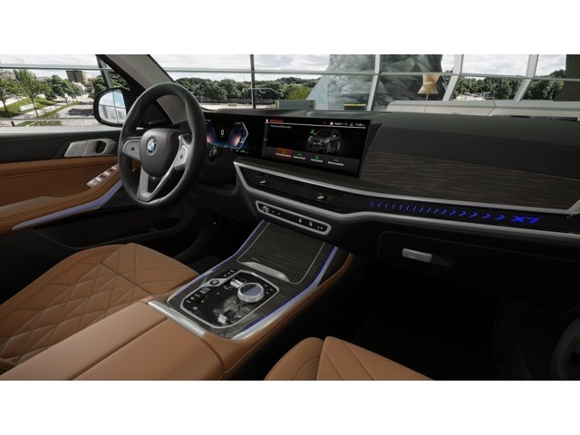 New 2027 White BMW X7 40i image 14