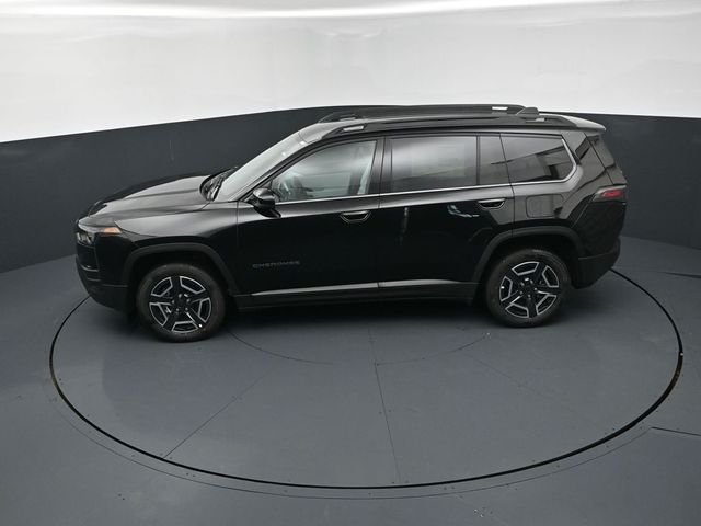 New 2026 Diamond Black Crystal Pearl-Coat Exterior Paint Jeep Limited image 15