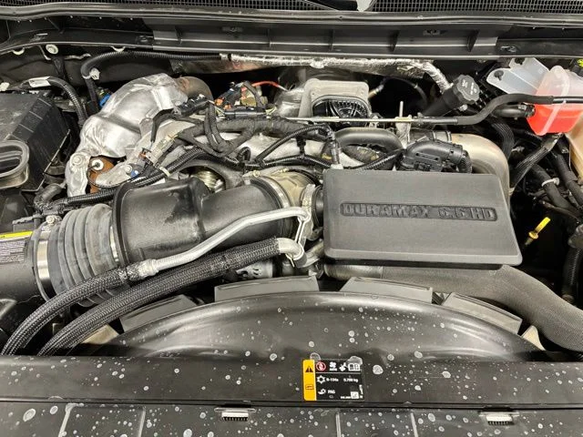 Used 2025 White Chevrolet LT image 24