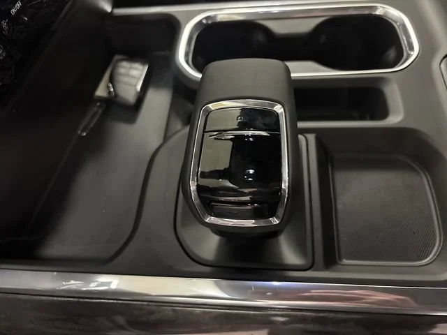 2026 Chevrolet Silverado 1500 LTZ - Photo 27