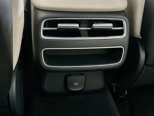 New 2027 Genesis GV70 2.5T Select
