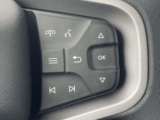 New 2025 Oxford White Ford Base image 35
