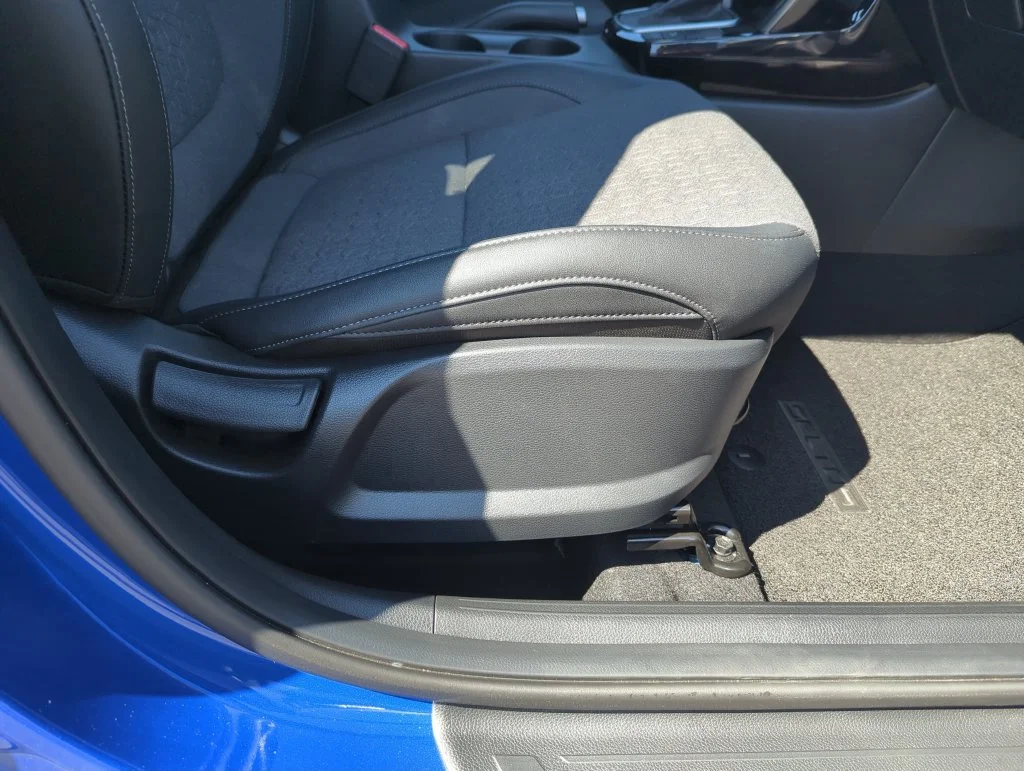 Used 2025 Blue Kia S image 36