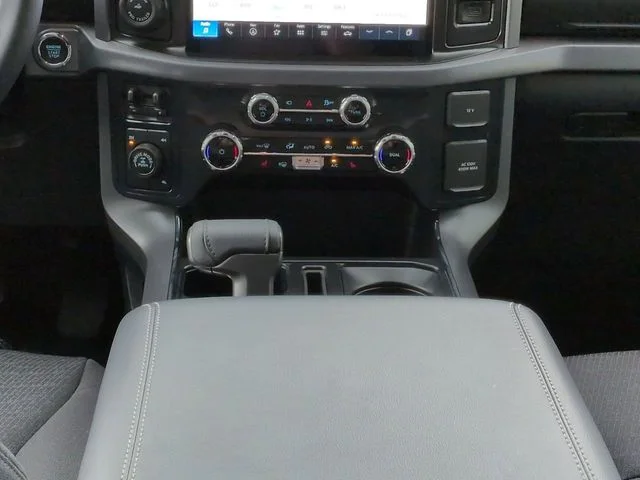 New 2026 Oxford White Ford XLT image 19