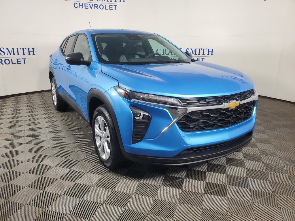 2026 Chevrolet Trax LS - Photo 6