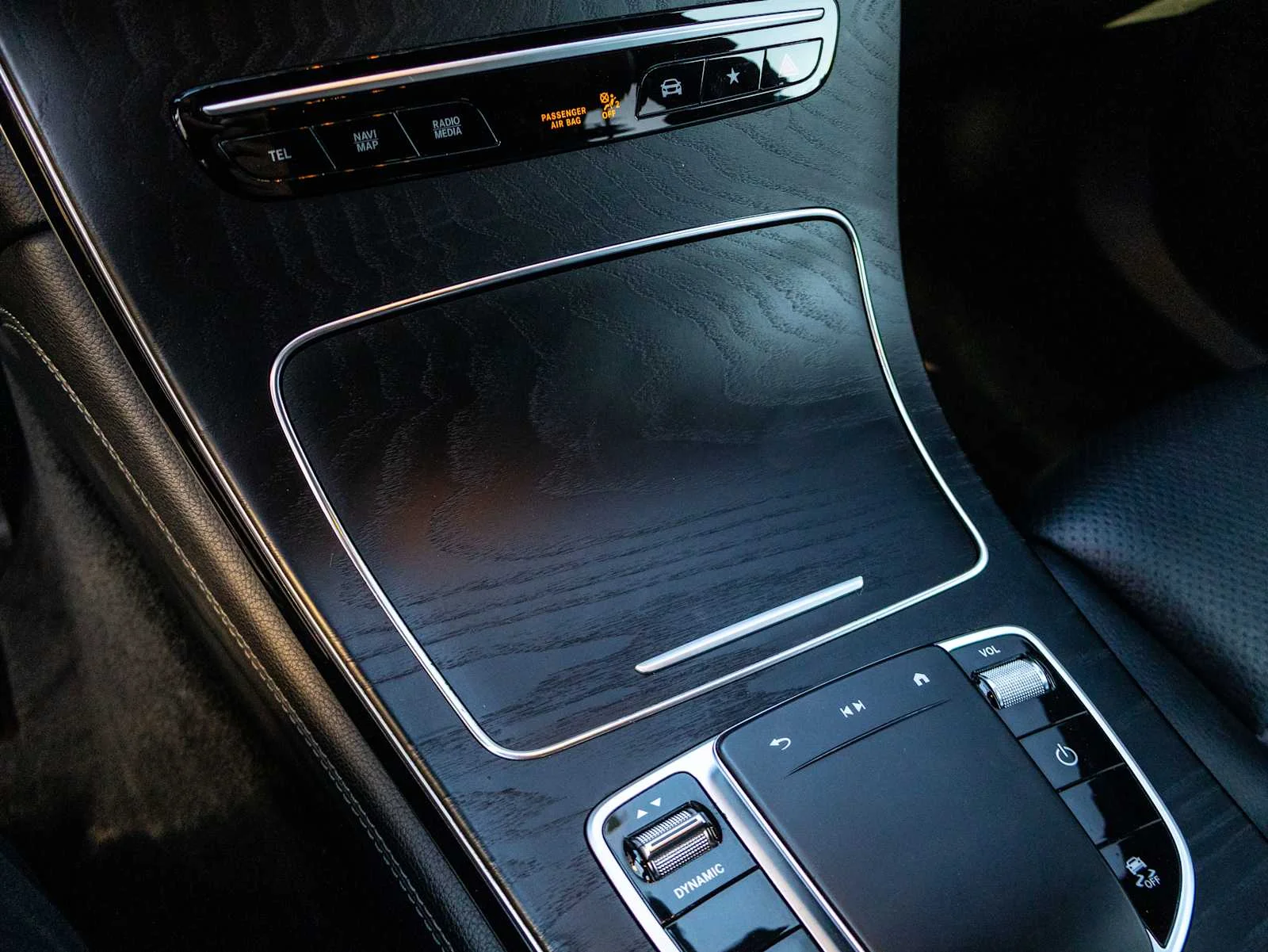 Used 2020  Mercedes-Benz GLC 300 image 28