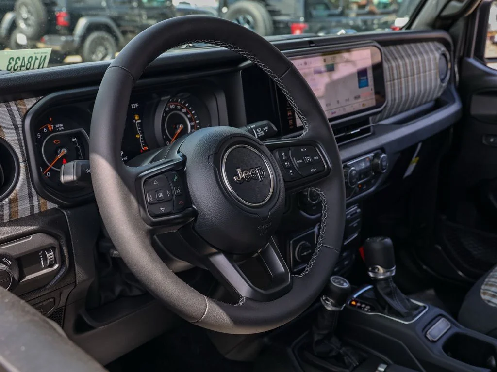 New 2026 Granite Crystal Metallic Clear-Coat Exterior Paint Jeep 85th Anniversary Edition image 14