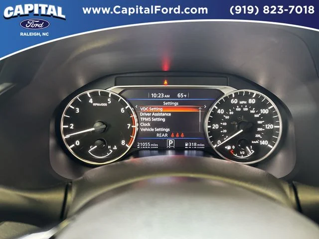 Used 2025 Black Nissan 2.5 SR image 25