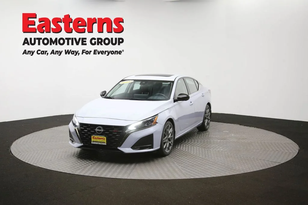 Used 2023 Gray Nissan 2.0 SR image 55