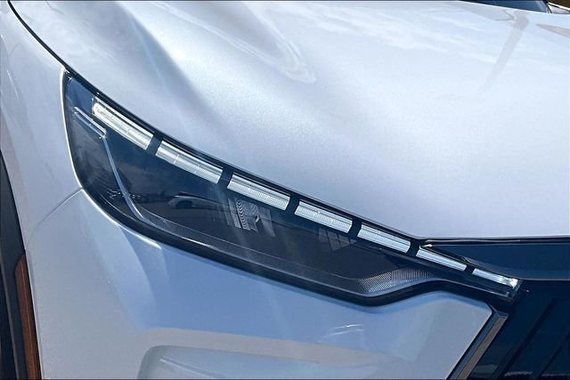 New 2027 2T RAD WHT INFINITI Autograph image 30