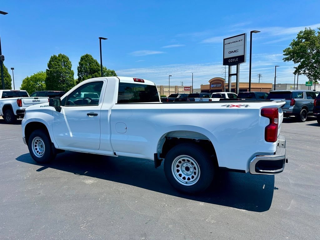 New 2026 Summit White Chevrolet WT image 7