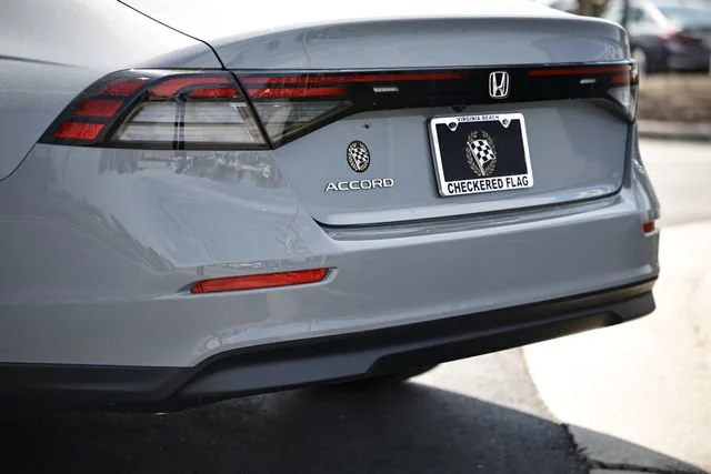 New 2026 Urban Gray Pearl Honda SE image 10