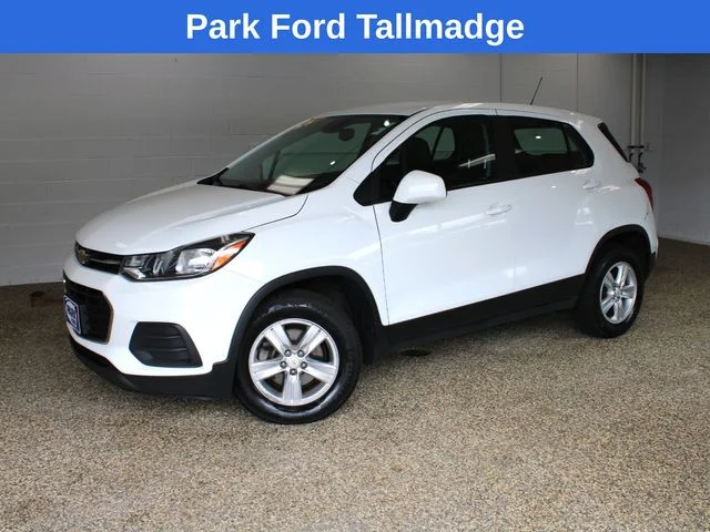 Used 2018 Summit White Chevrolet LS image 1