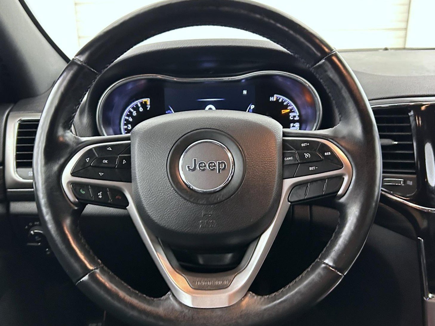 Used 2021 Bright White Clearcoat Jeep Laredo X image 11
