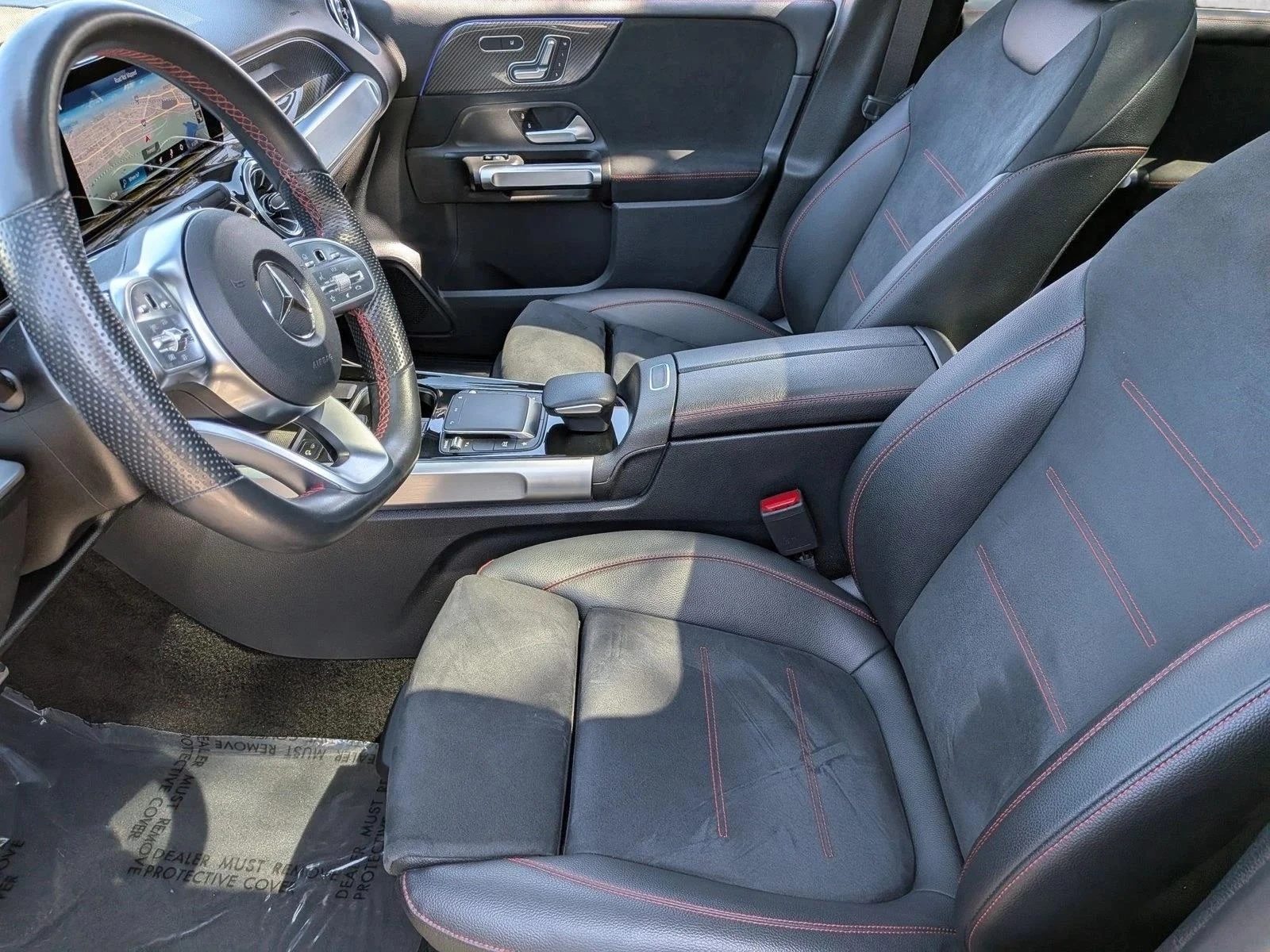 Used 2022 Mountain Grey Metallic Mercedes-Benz GLB 250 image 18