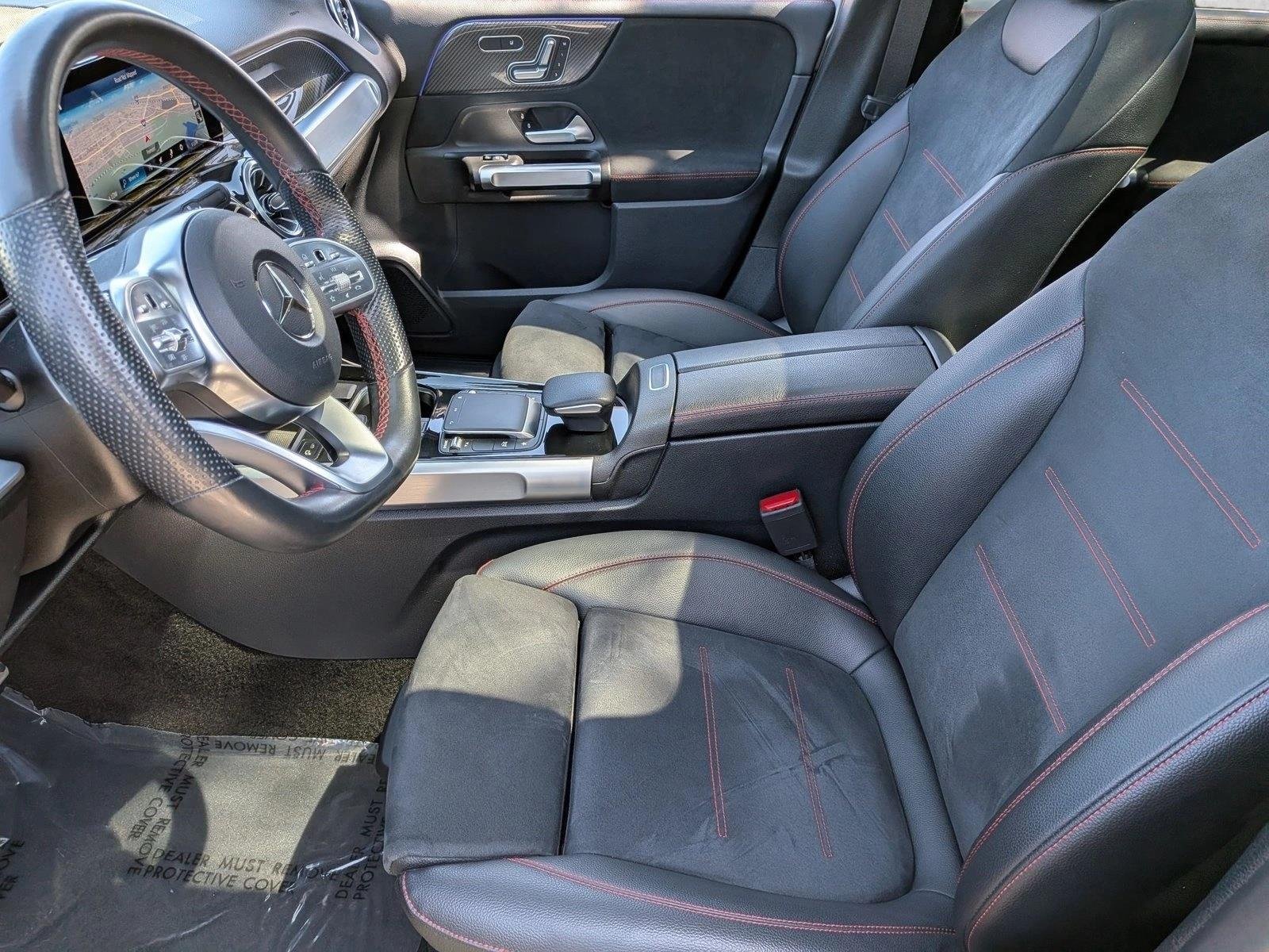 Used 2022 Mountain Grey Metallic Mercedes-Benz GLB 250 image 18