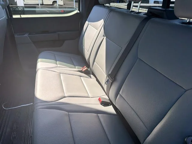 New 2026 Oxford White Ford F-350® XL image 34
