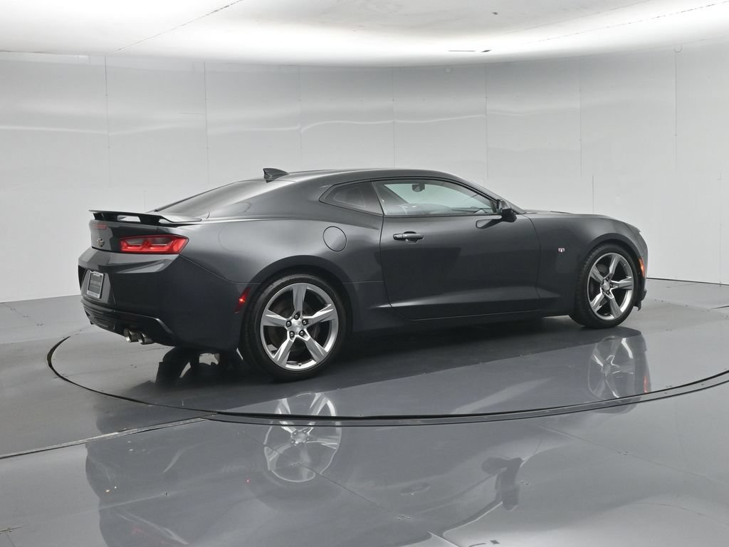 Used 2018 Gray Chevrolet SS image 26