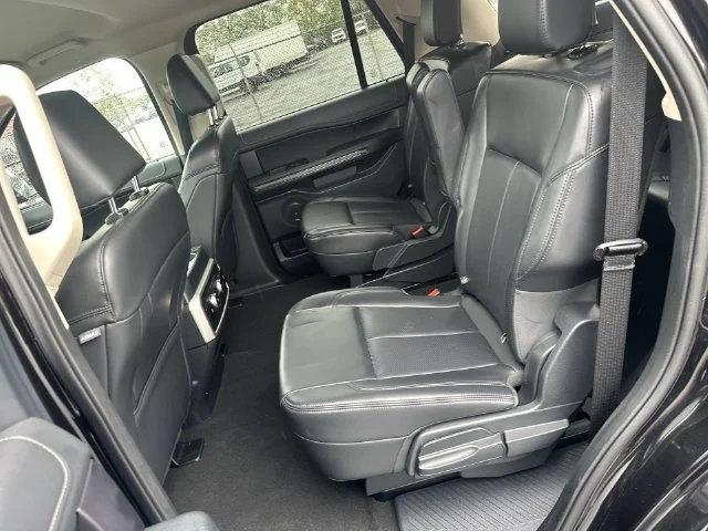 Used 2024 Black Ford XLT image 26