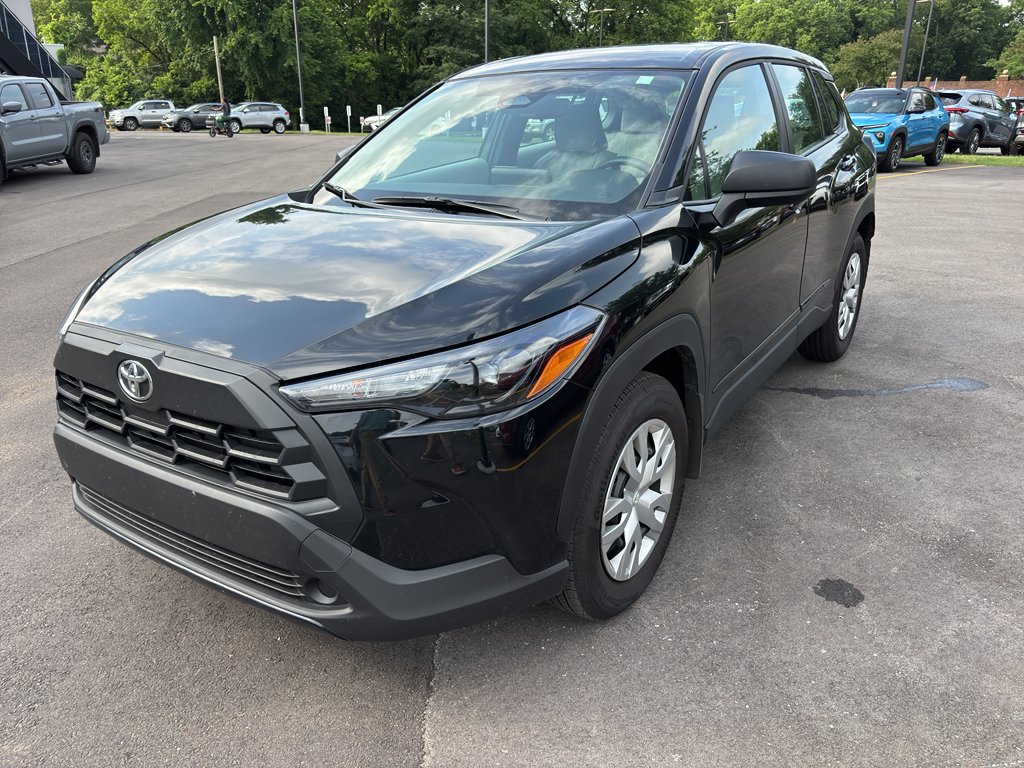 Used 2026 Jet Black Toyota L image 2