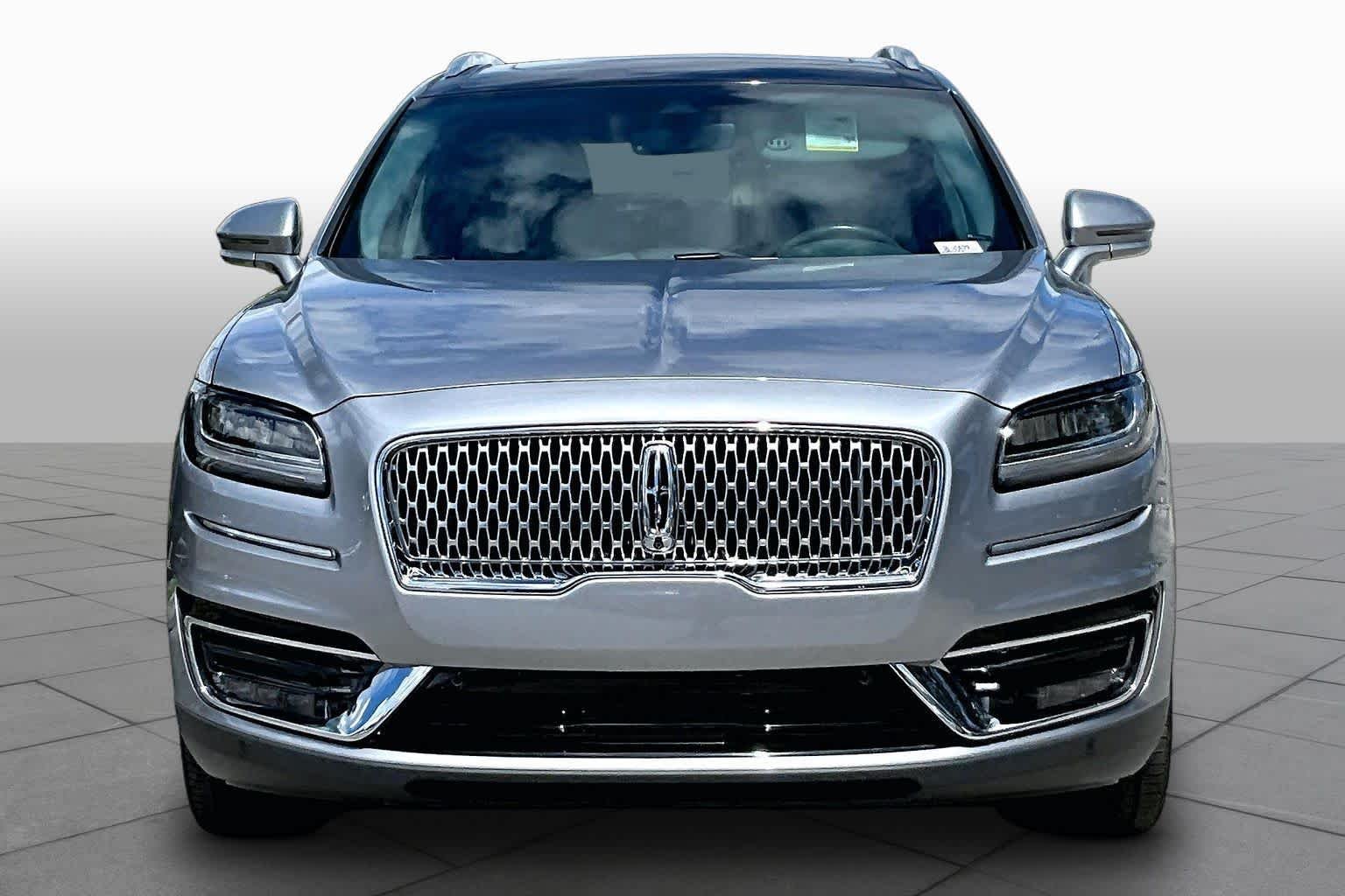 Used 2020 Silver Radiance Lincoln Reserve image 4