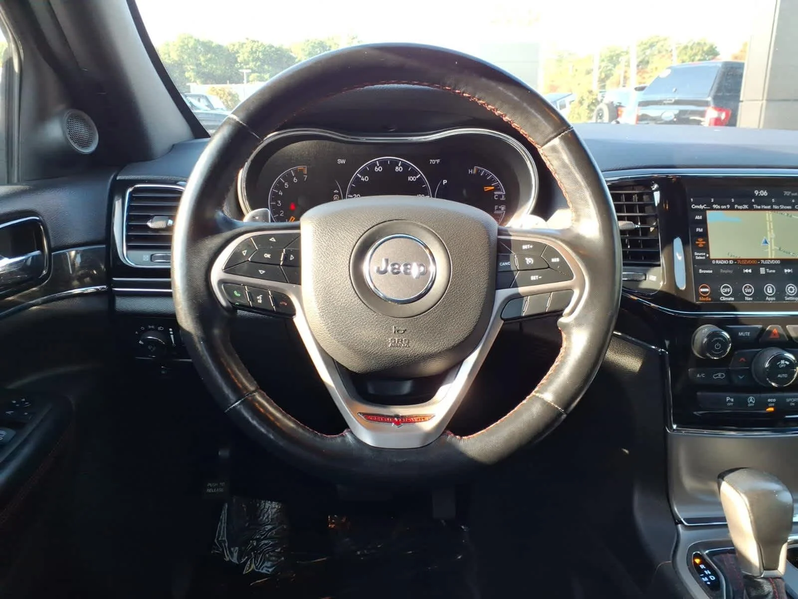 Certified Used 2021 Diamond Black Crystal P/C Jeep Trailhawk image 10