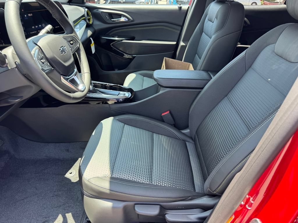 2026 Chevrolet Trax LT - Photo 15