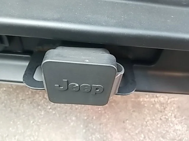 Used 2015 Black Jeep Limited image 26