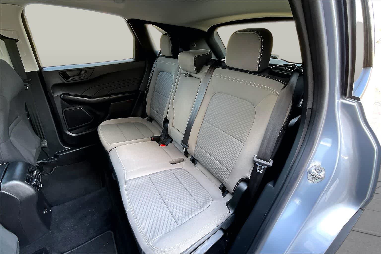 Used 2022 Iced Blue Silver Ford SE image 21