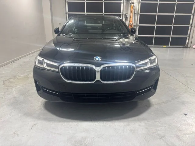 Used 2023 Black BMW 540i image 3