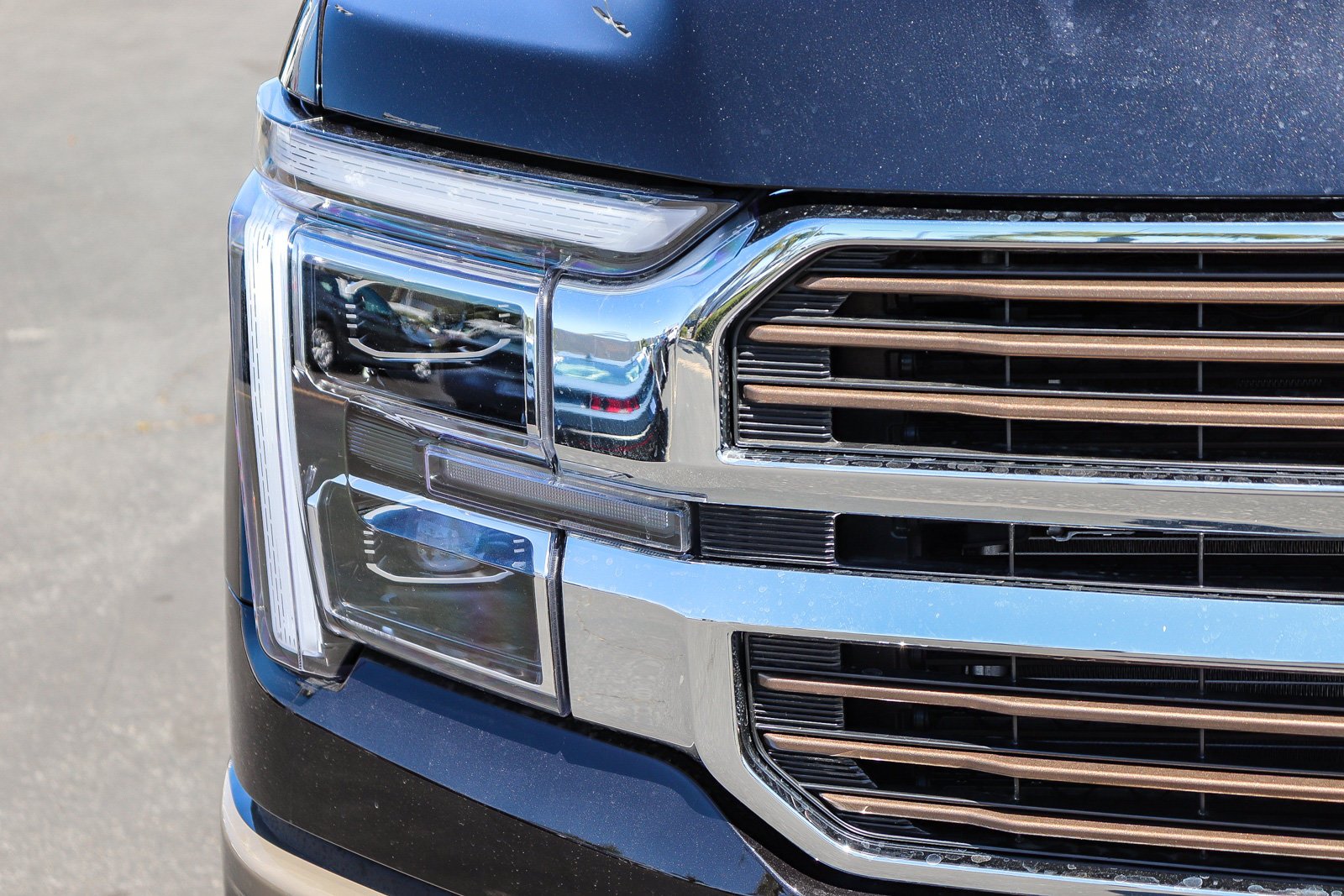 New 2026 Agate Black Metallic Ford King Ranch® image 10
