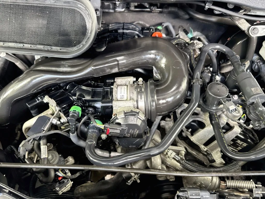 Used 2023 Black Metallic Ford Base image 33