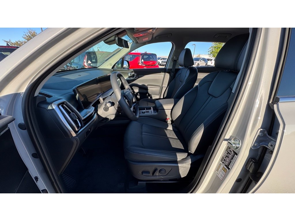 New 2026 Wolf Gray Kia S image 9