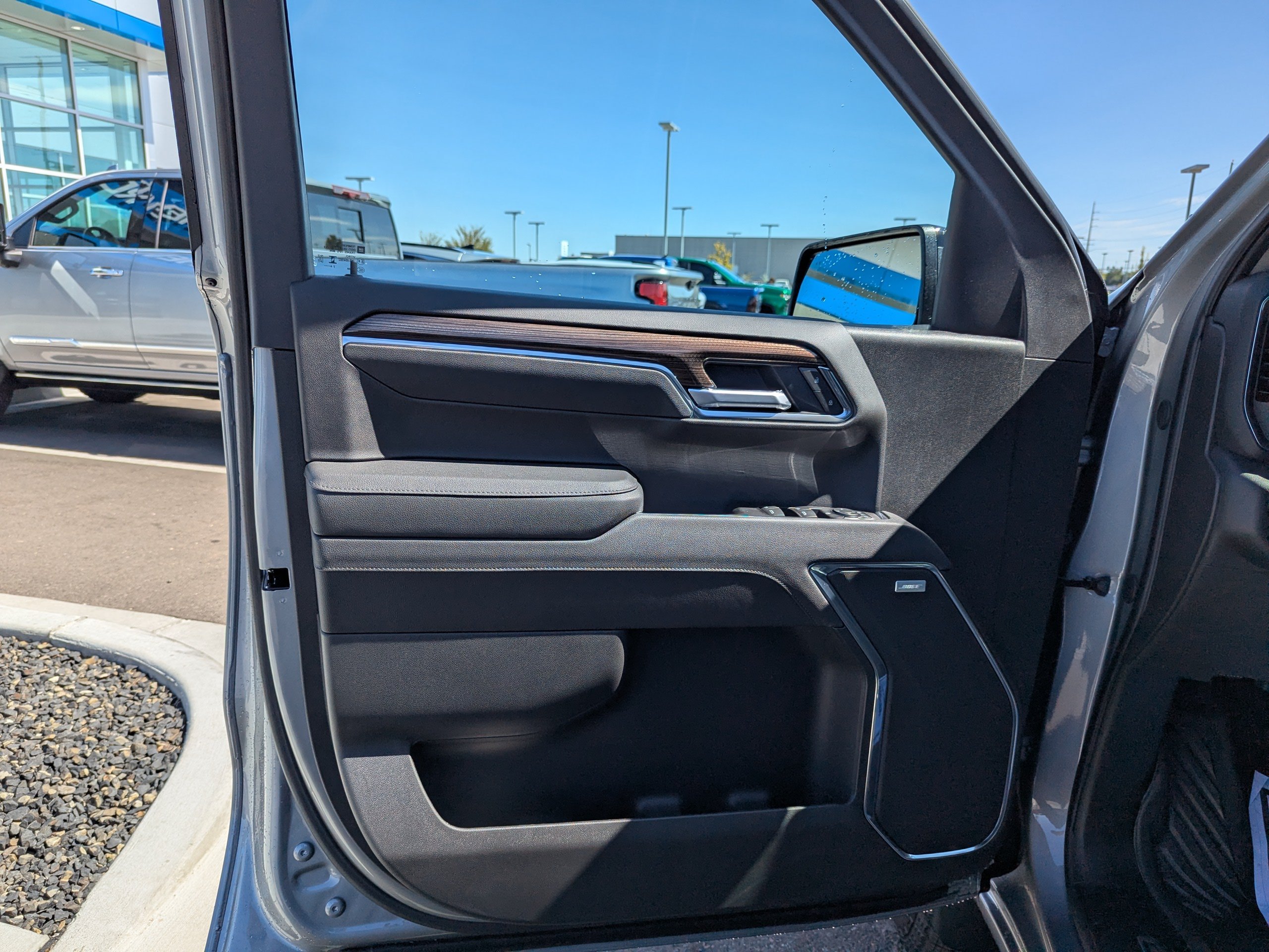 2026 Chevrolet Silverado 1500 LT Trail Boss - Photo 8