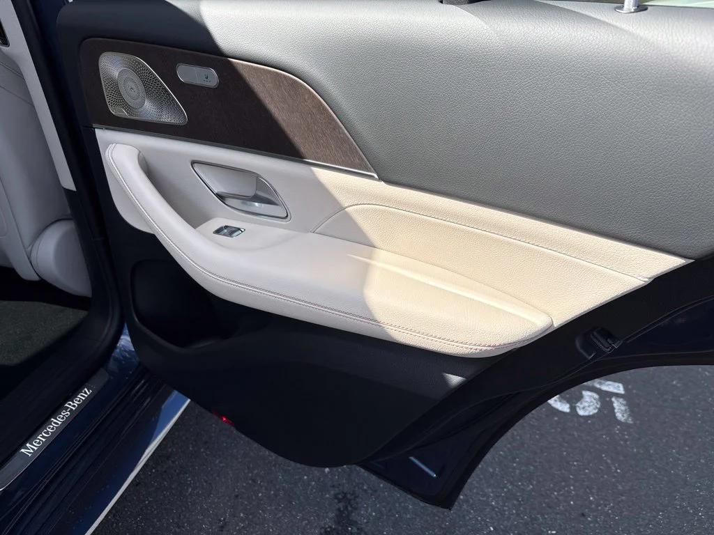 New 2027 Twilight Blue Metallic Mercedes-Benz GLE 450 image 25