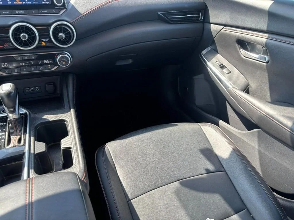 Used 2025  Nissan SR image 17