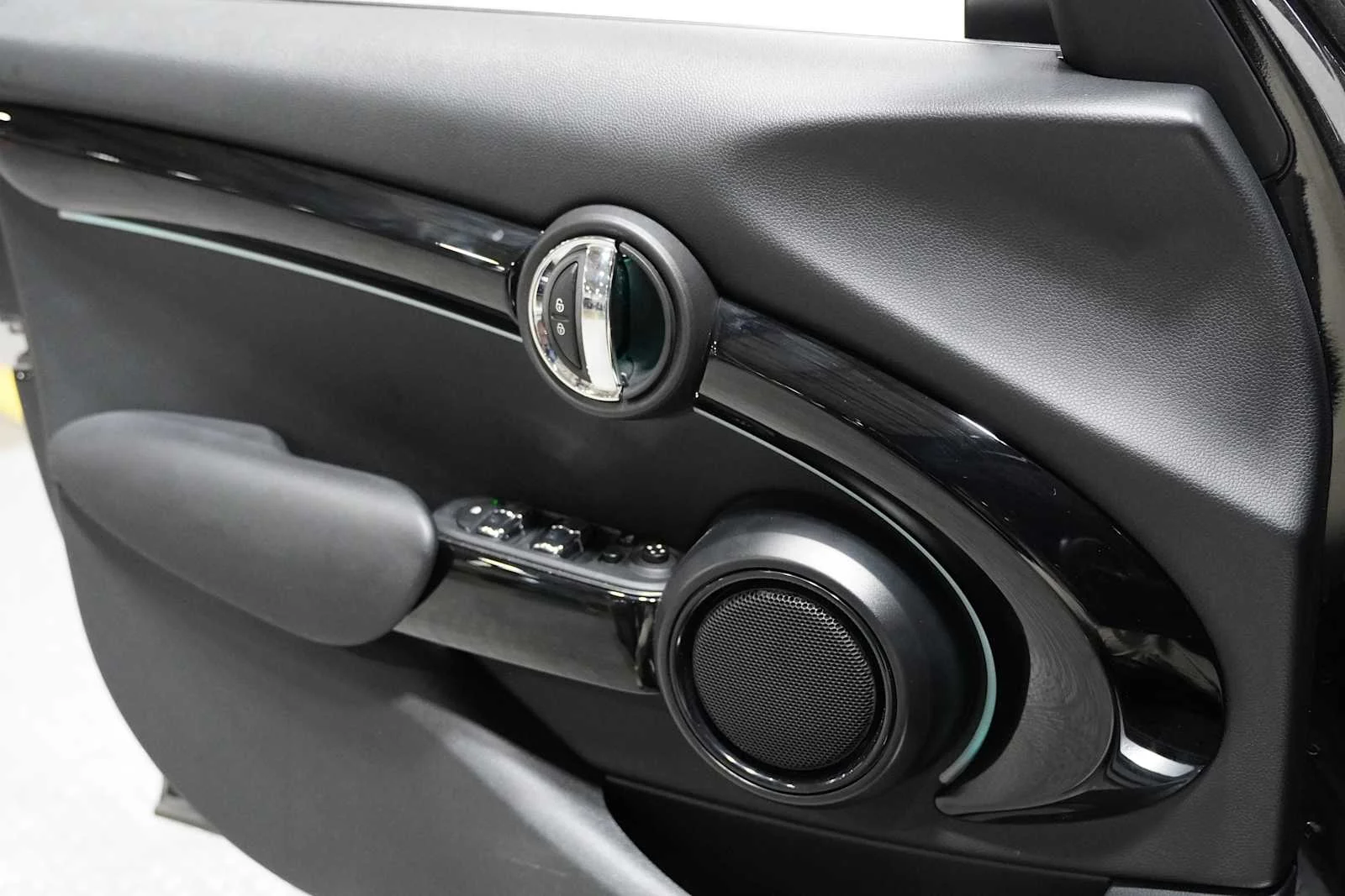 Used 2022 Midnight Black Metallic MINI Cooper S image 13