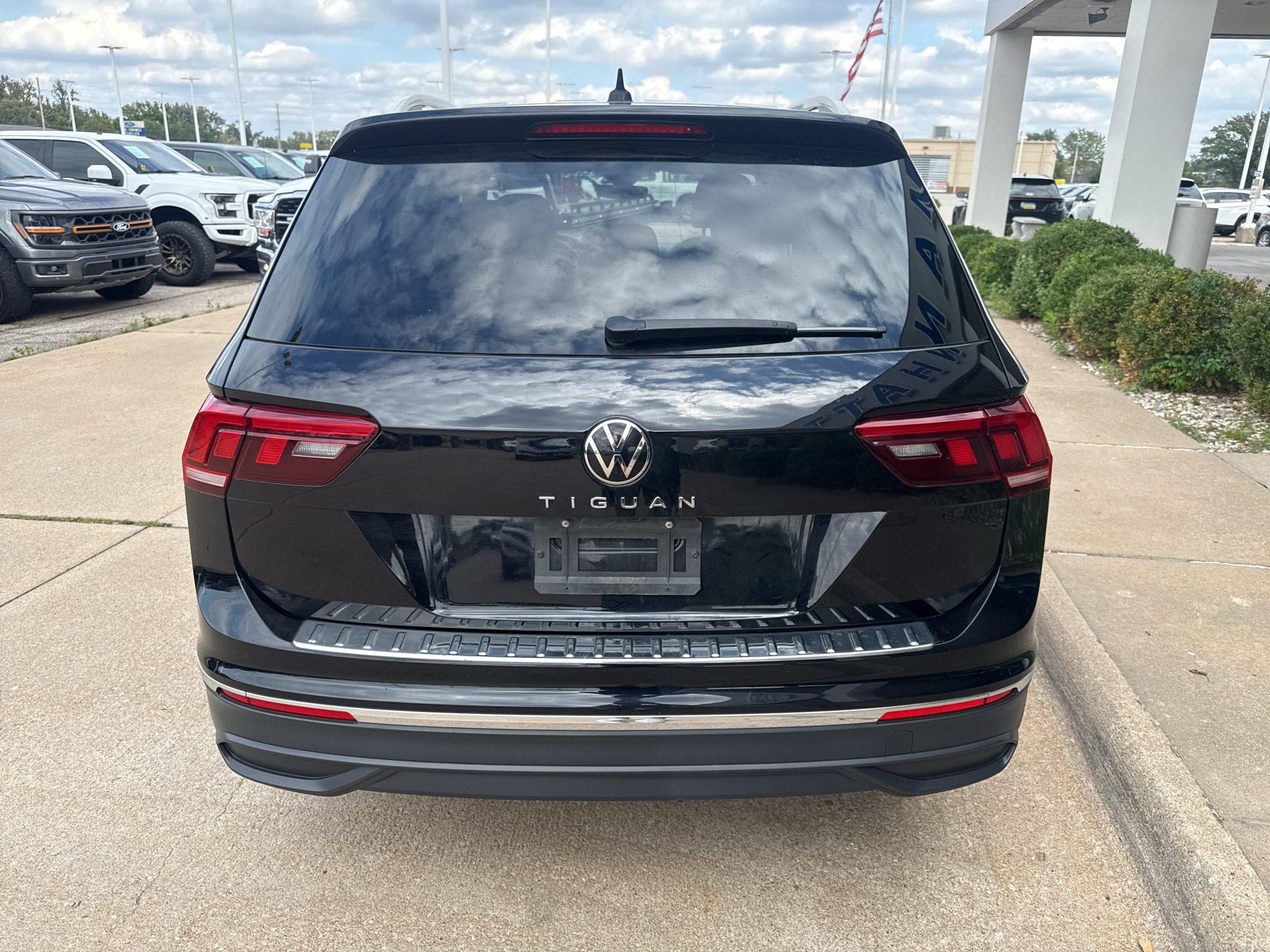 Used 2024 Deep Black Pearl Volkswagen Wolfsburg Edition image 25