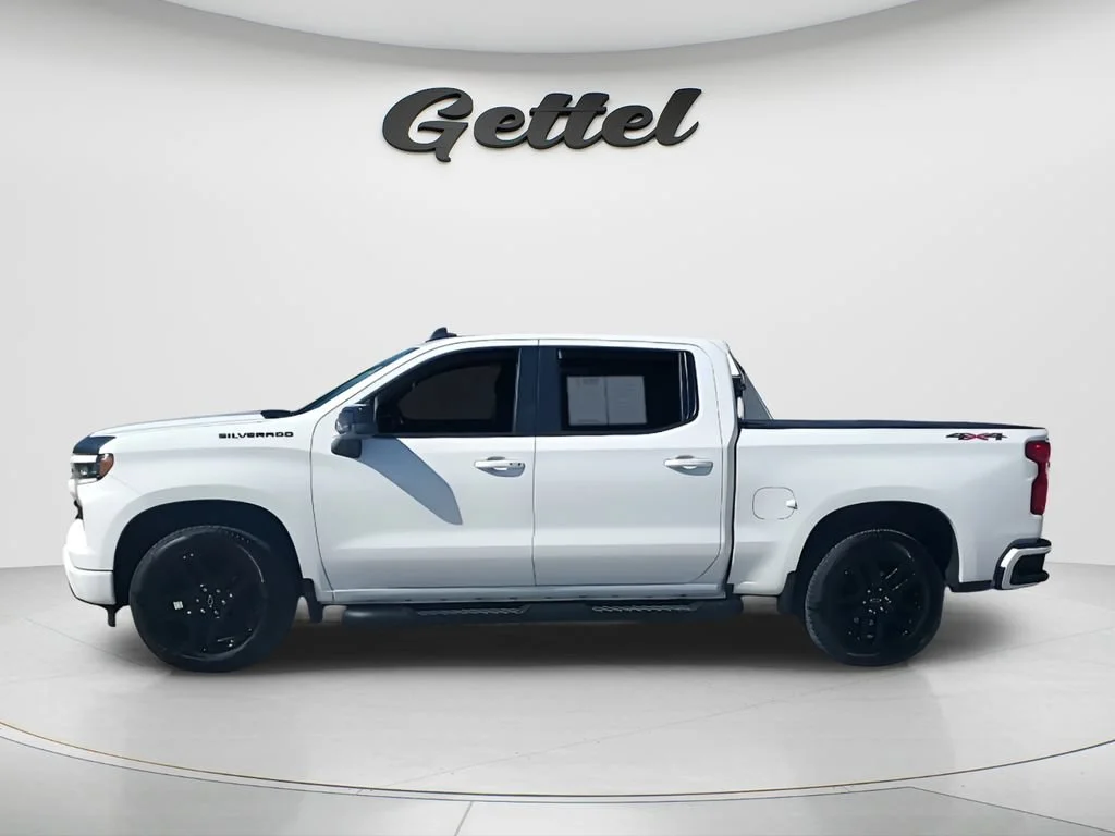 Used 2024 Summit White Chevrolet RST image 8