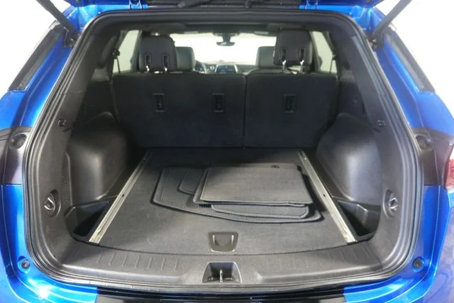 Used 2019 Kinetic Blue Metallic Chevrolet RS image 30