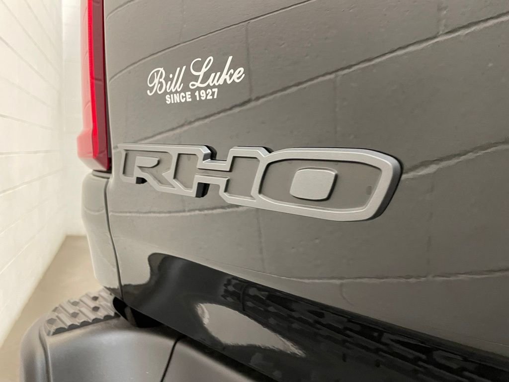 New 2026 Diamond Black Crystal Pearl-Coat Exterior Paint RAM RHO image 6