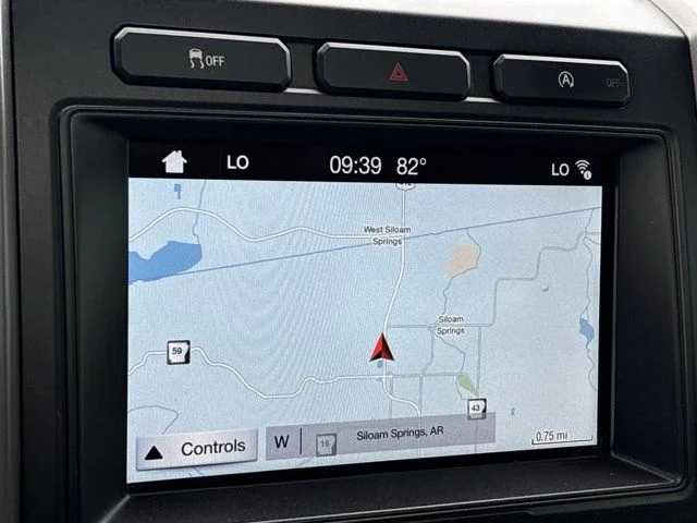 Used 2018 Silver Ford XLT image 33