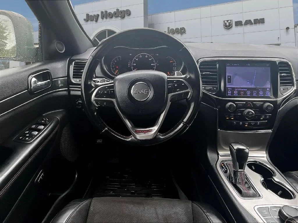 Used 2020 White Jeep Trailhawk image 12