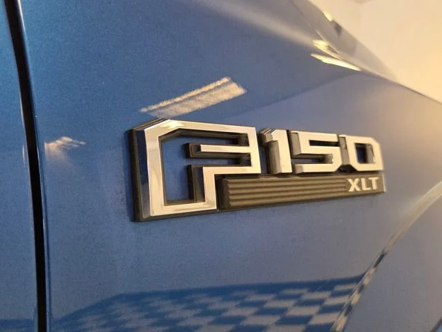 Used 2016 Blue Ford XLT image 10