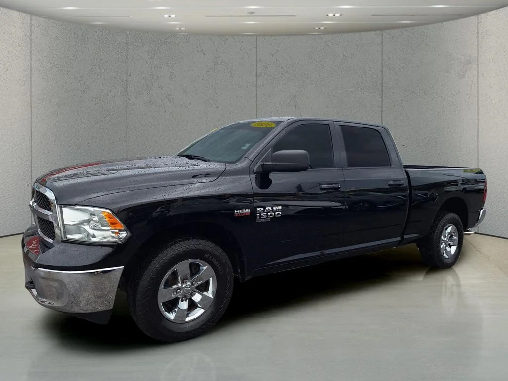 2020 RAM 1500 Classic SLT 4x4 Crew Cab 6'4's photo