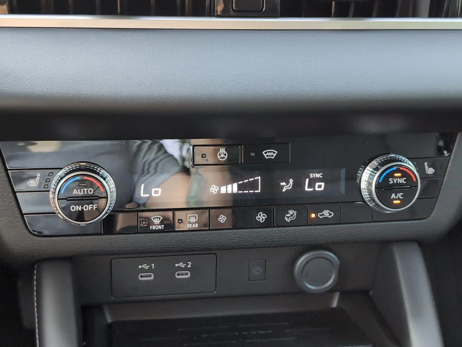 Used 2026  Mitsubishi SE image 22