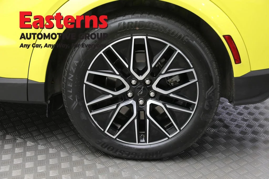 Used 2025 Yellow Ford Premium image 8