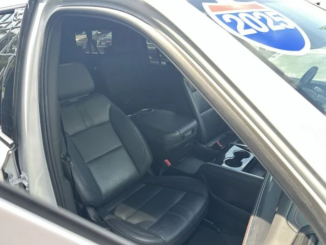 Used 2025 Beige Chevrolet RST image 28